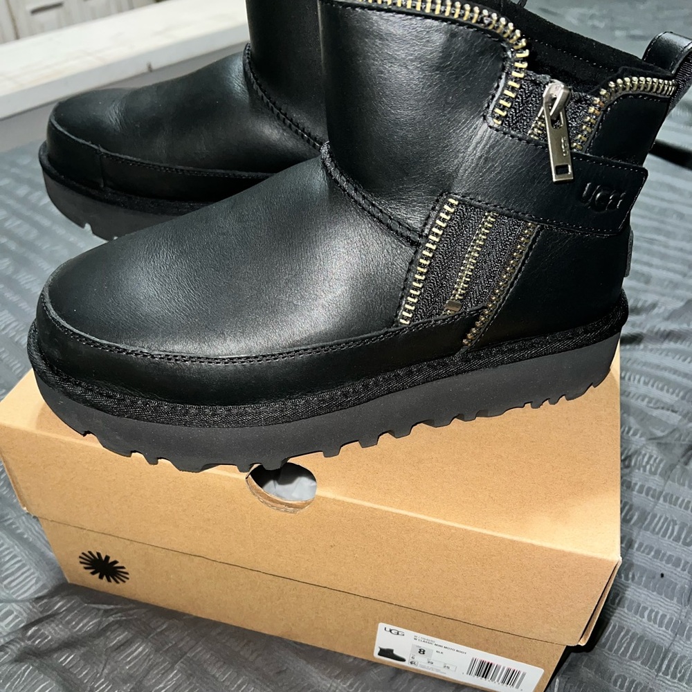 UGG Black Leather Zipper Boots
